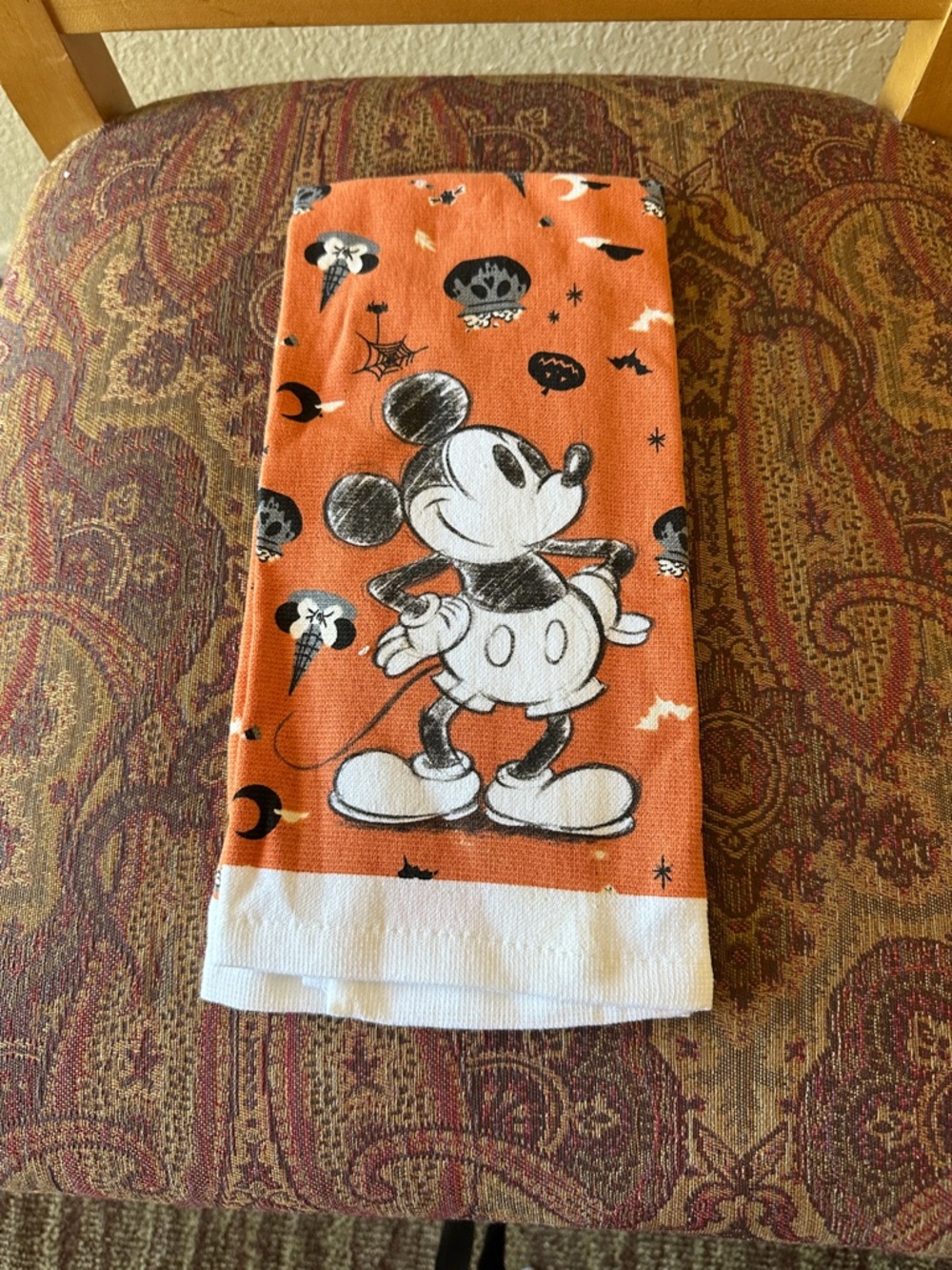 1 Mickey Mouse Halloween Kitchen Towel - Orange & White